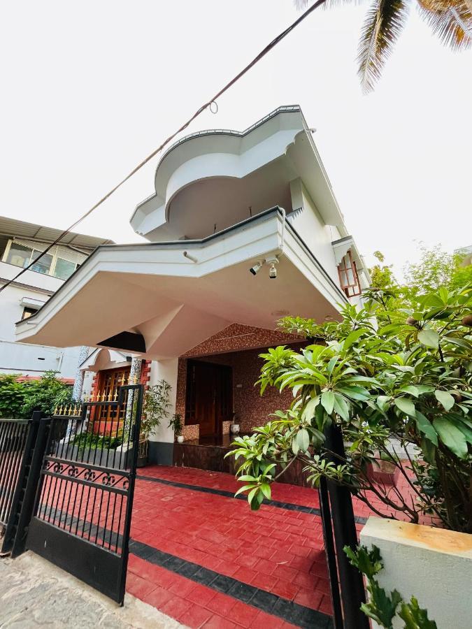 Spacious 3-Bedroom Private Villa In Mangalore - Ideal Getaway For Family And Friends Экстерьер фото